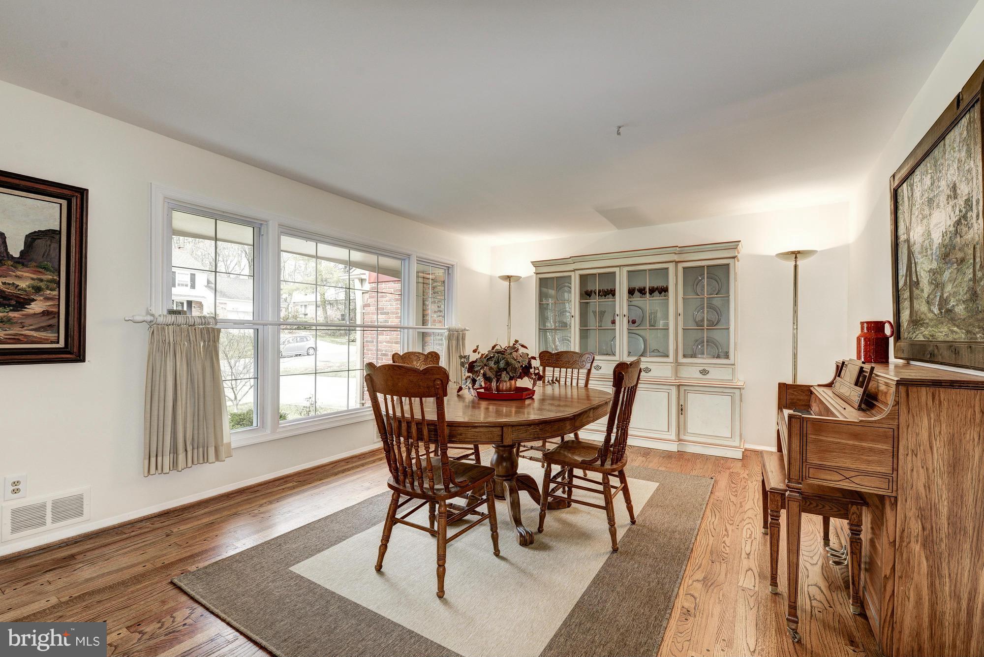 FOX HILLS - Residential