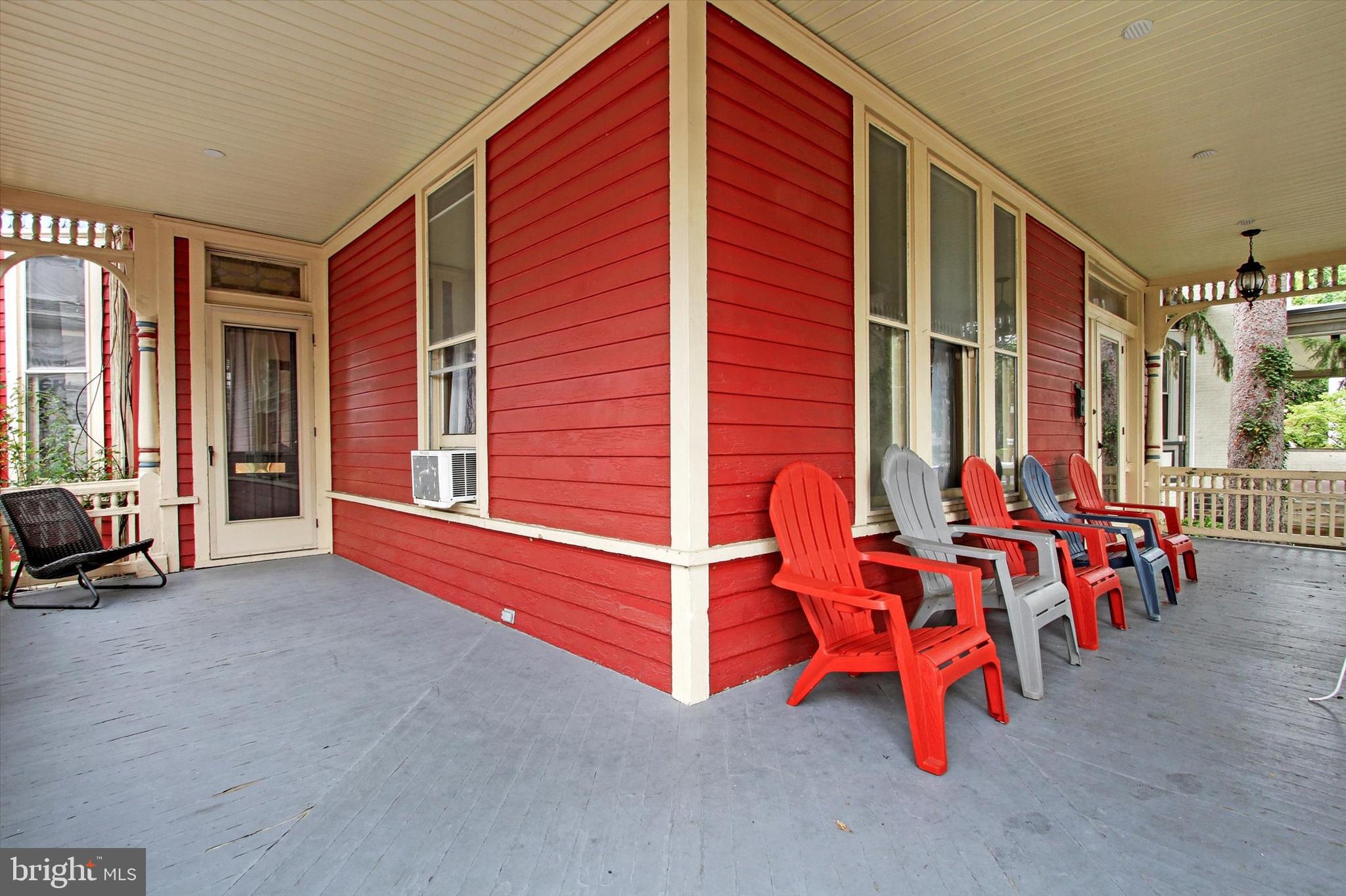 204 CARLISLE STREET