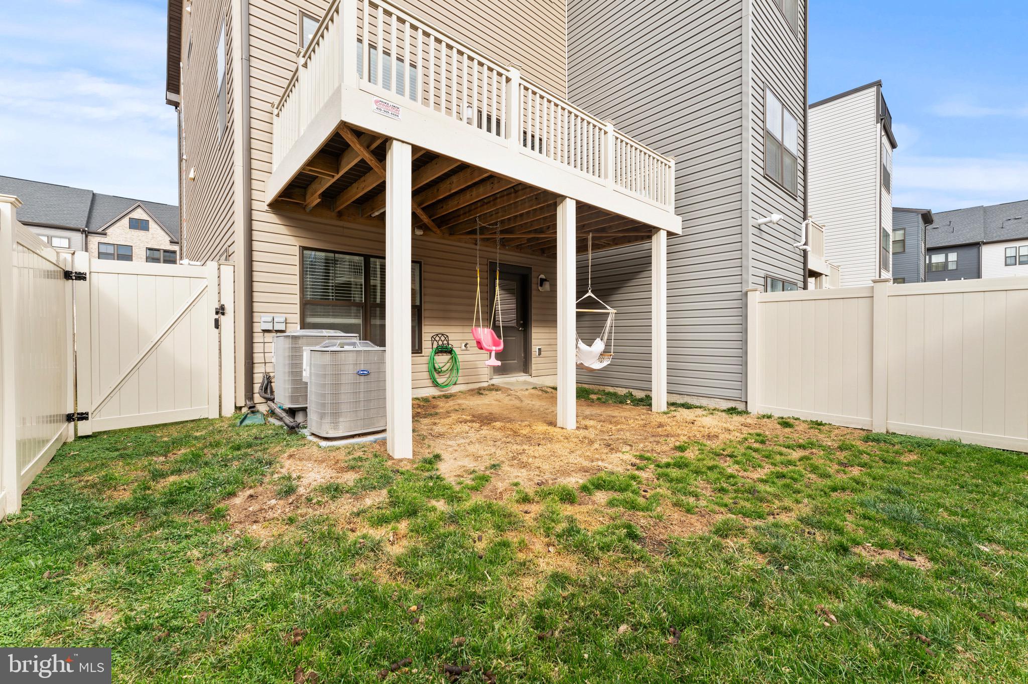 TANYARD SHORES - Residential