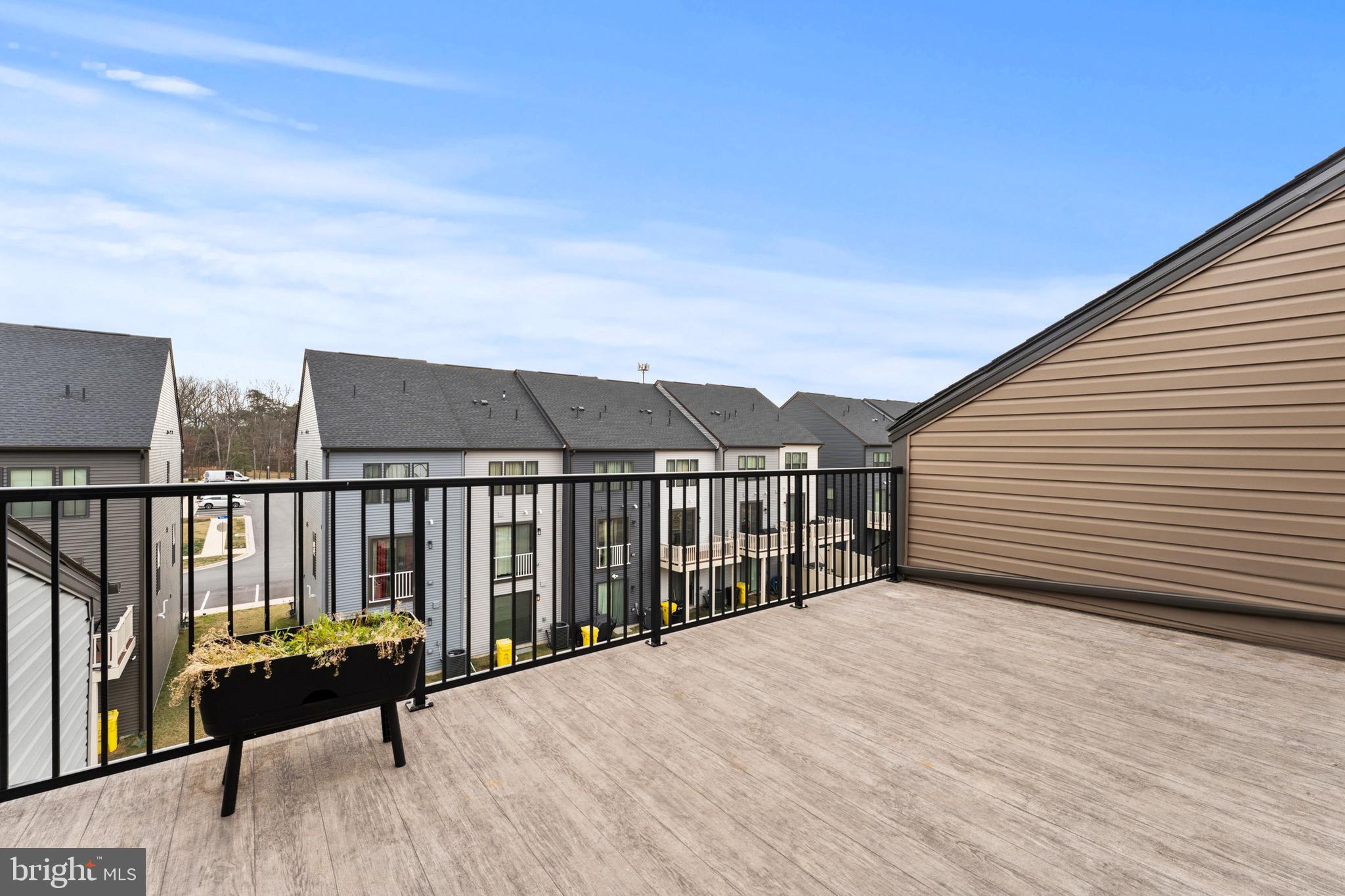 TANYARD SHORES - Residential