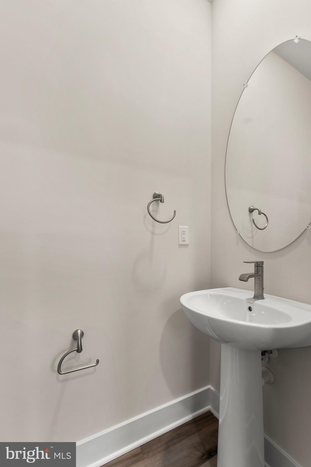 TANYARD SHORES - Residential