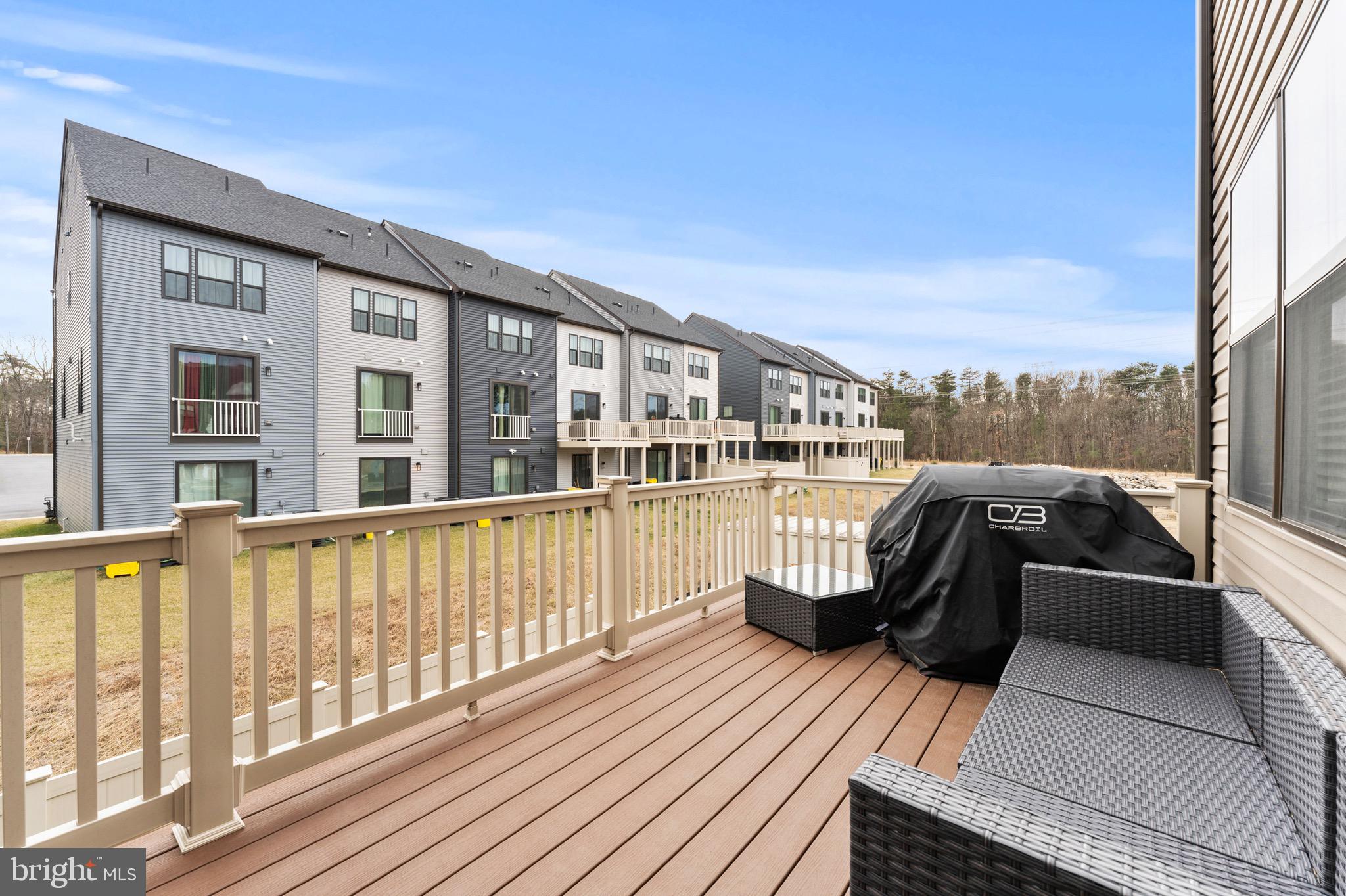 TANYARD SHORES - Residential