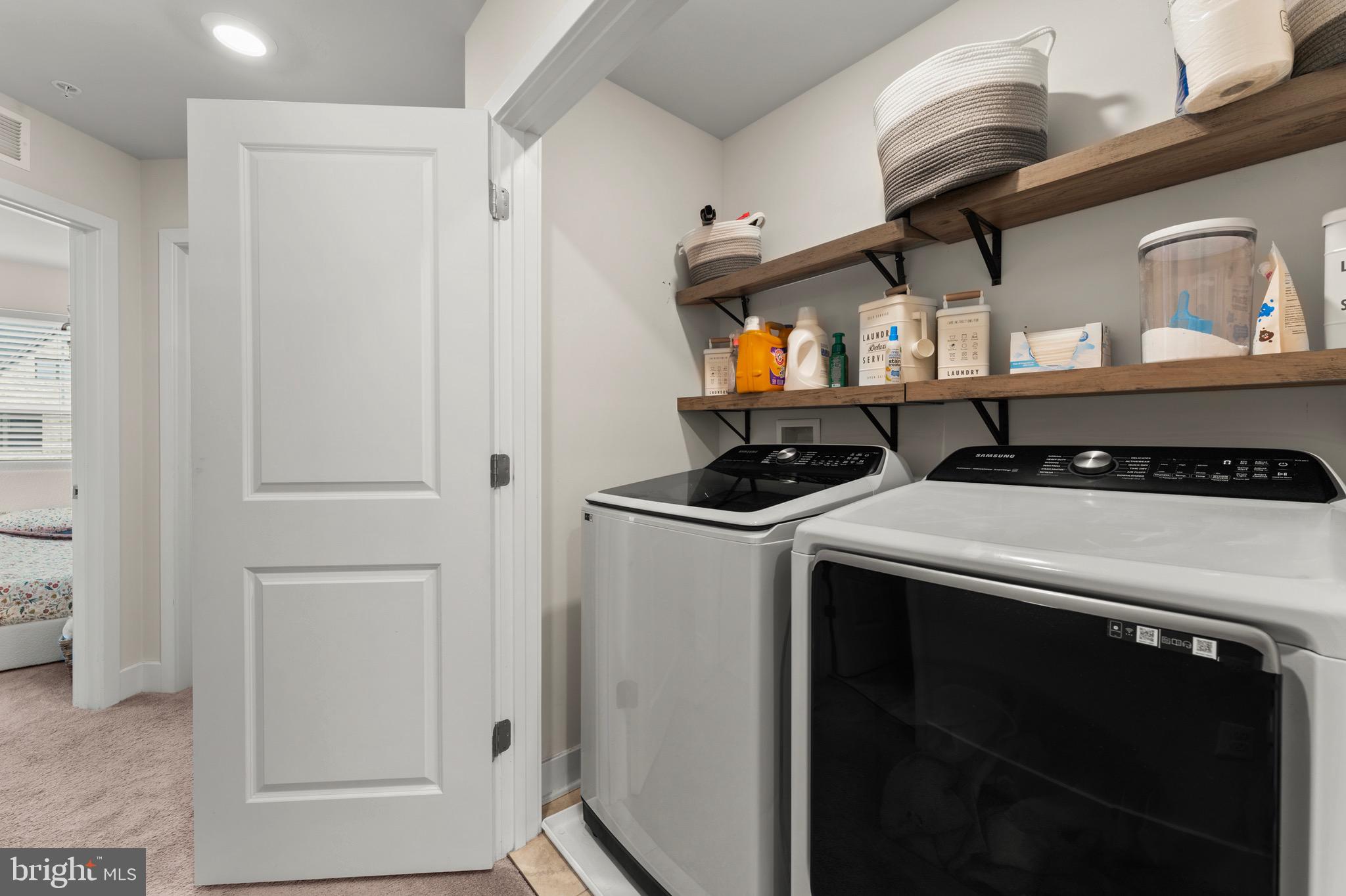 TANYARD SHORES - Residential