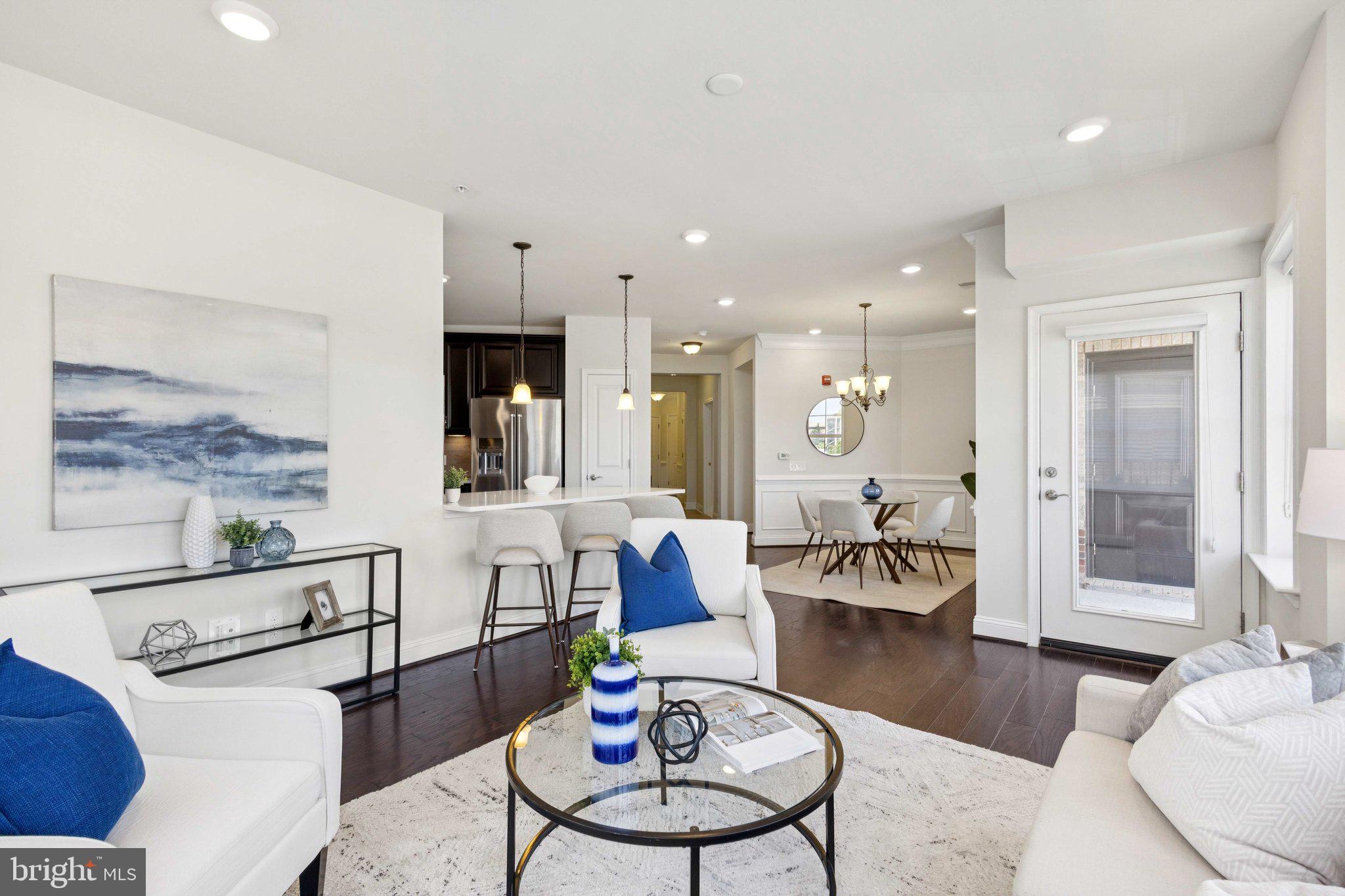 2907 BLEEKER STREET 3-404