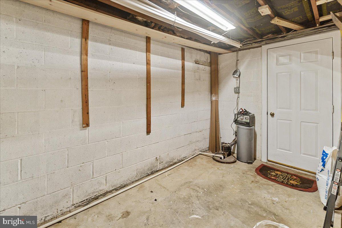 FAIR LEA HILLS - Residential