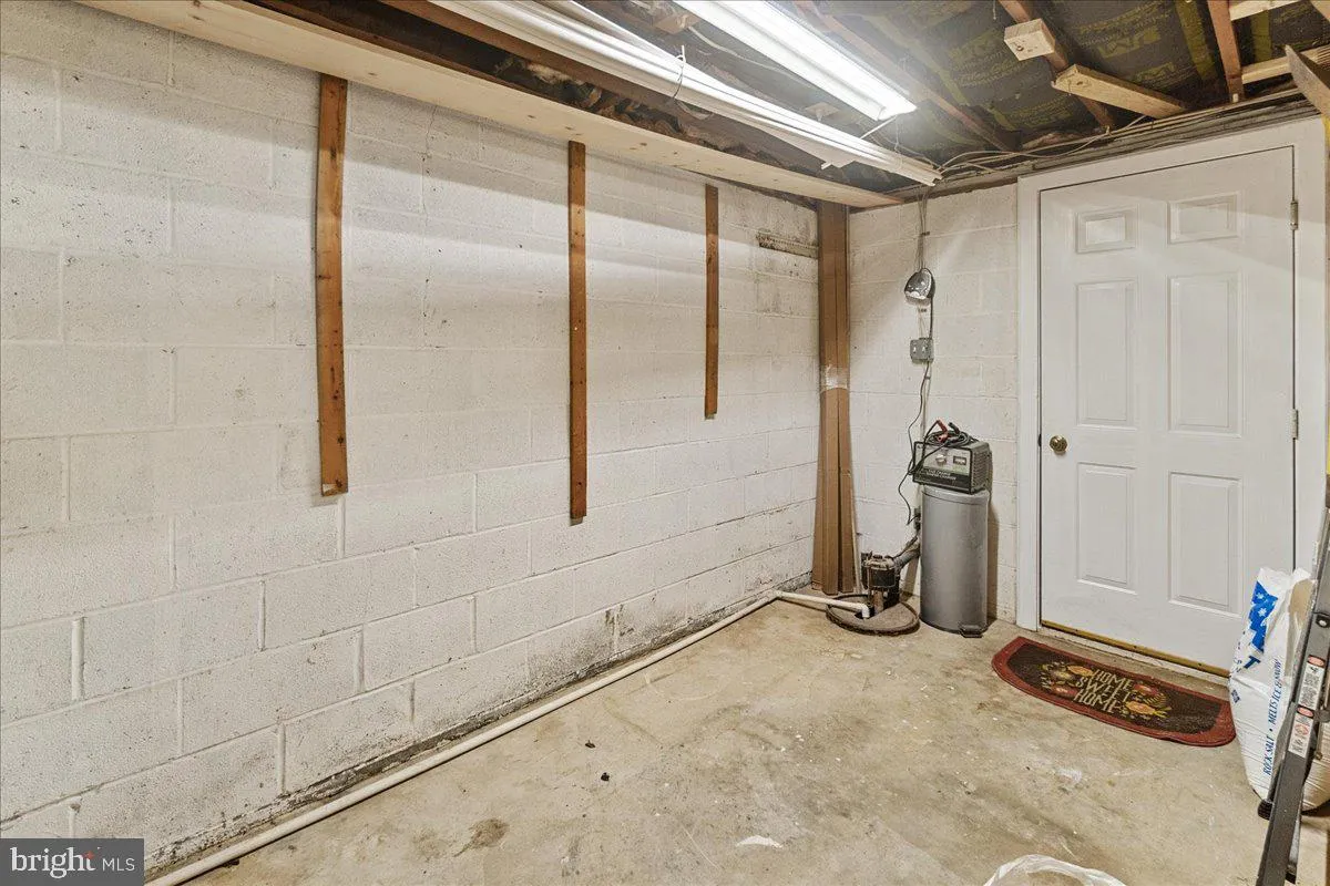 Westminster, Maryland 21157, United States, 3 Bedrooms Bedrooms, ,2 BathroomsBathrooms,Residential,Pending,99753