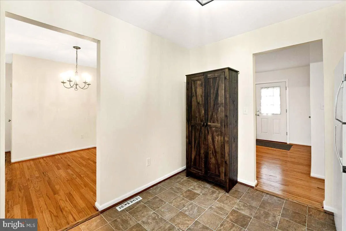 Westminster, Maryland 21157, United States, 3 Bedrooms Bedrooms, ,2 BathroomsBathrooms,Residential,Pending,99753