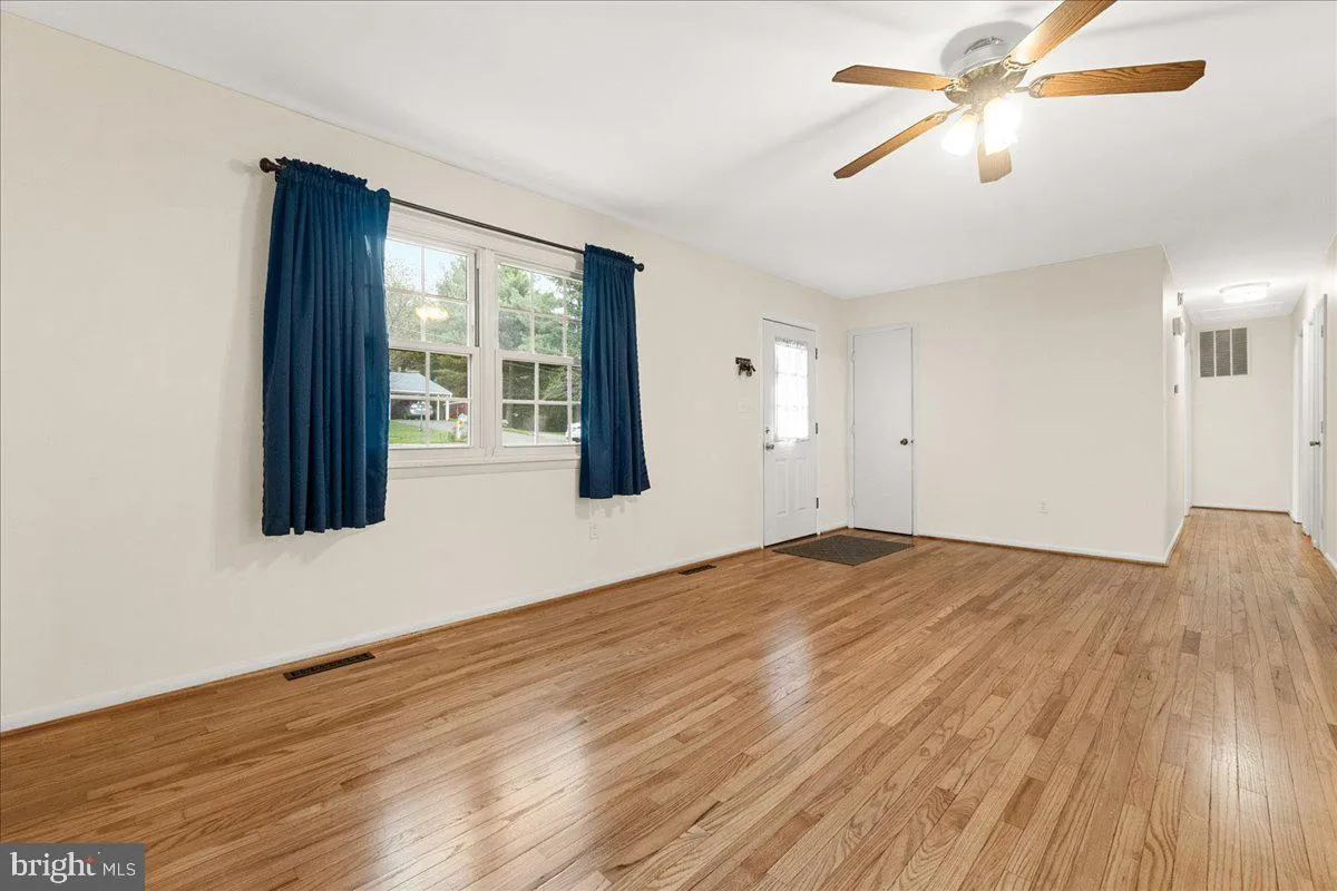 Westminster, Maryland 21157, United States, 3 Bedrooms Bedrooms, ,2 BathroomsBathrooms,Residential,Pending,99753