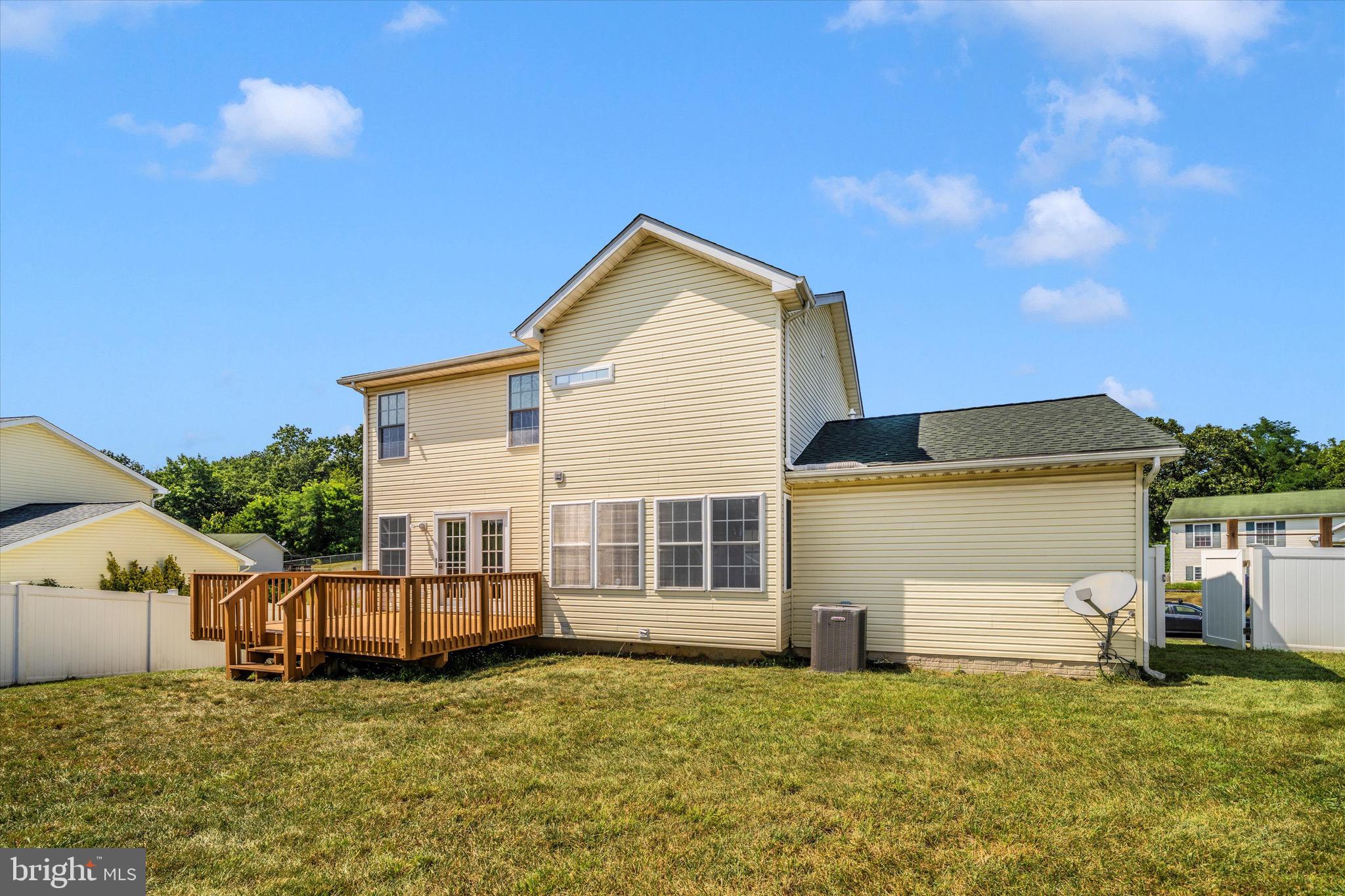 OPEQUON MEADOWS - Residential