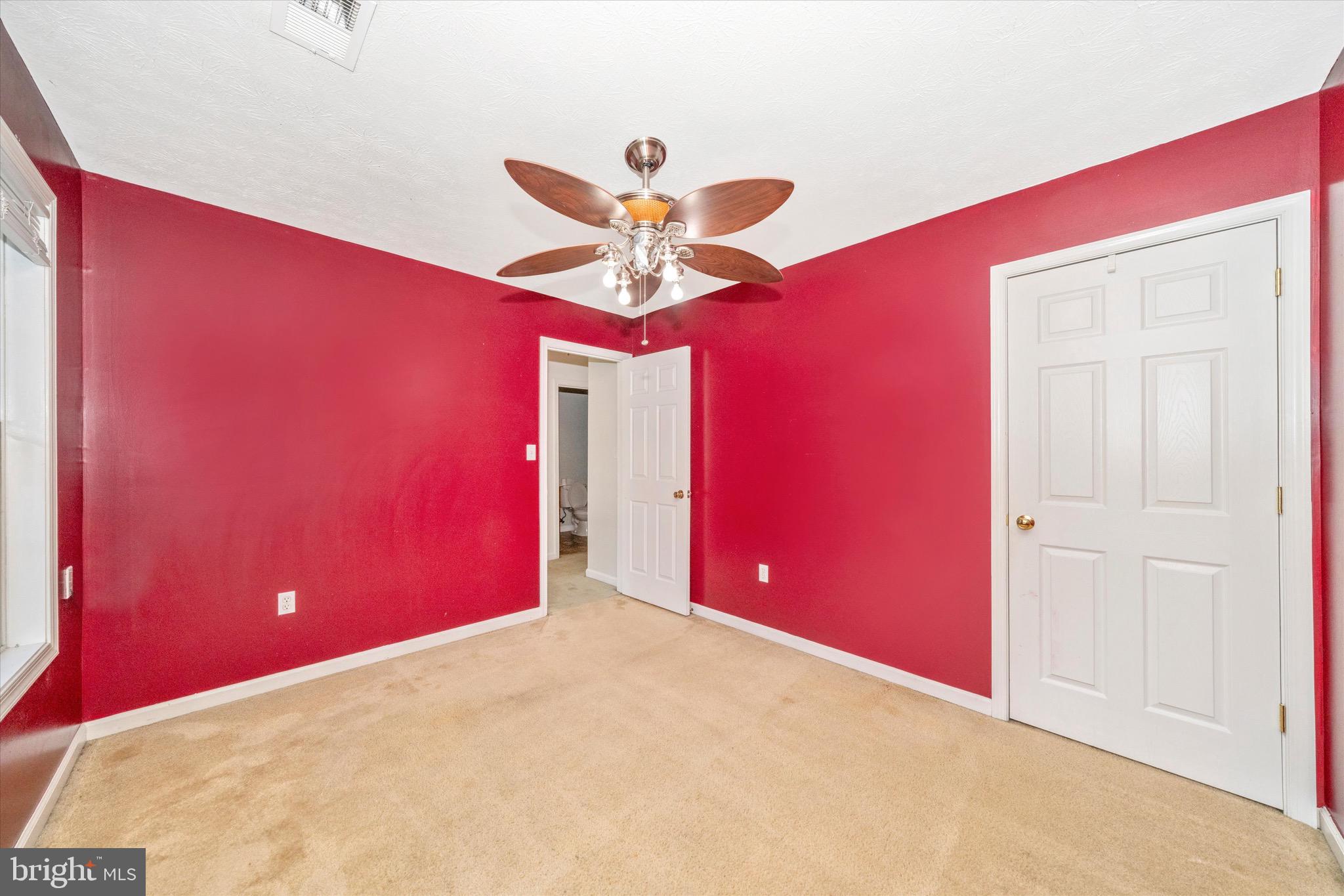 OPEQUON MEADOWS - Residential