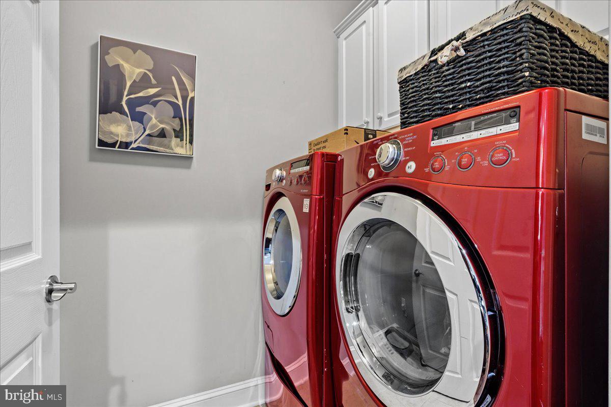 CELEBRATE VIRGINIA NORTH - Residential