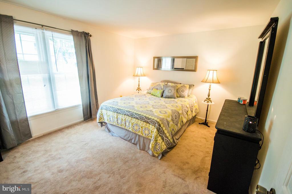 HENSEL STONE WOODS - Residential