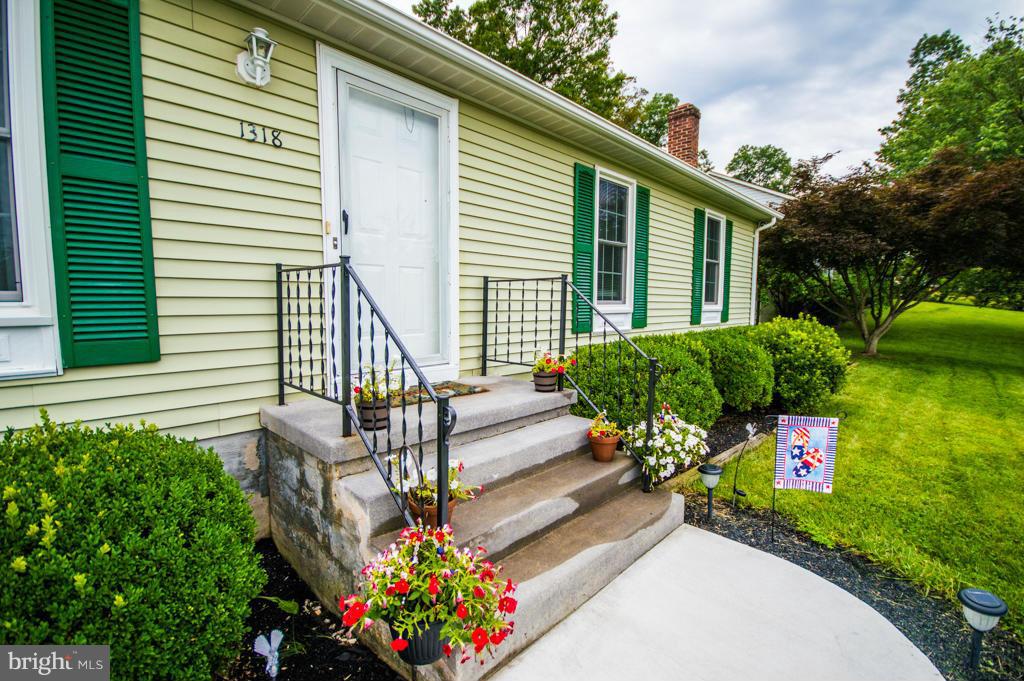 HENSEL STONE WOODS - Residential