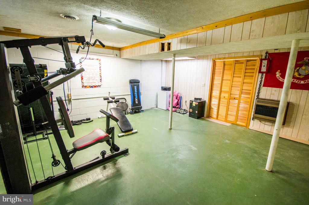 HENSEL STONE WOODS - Residential