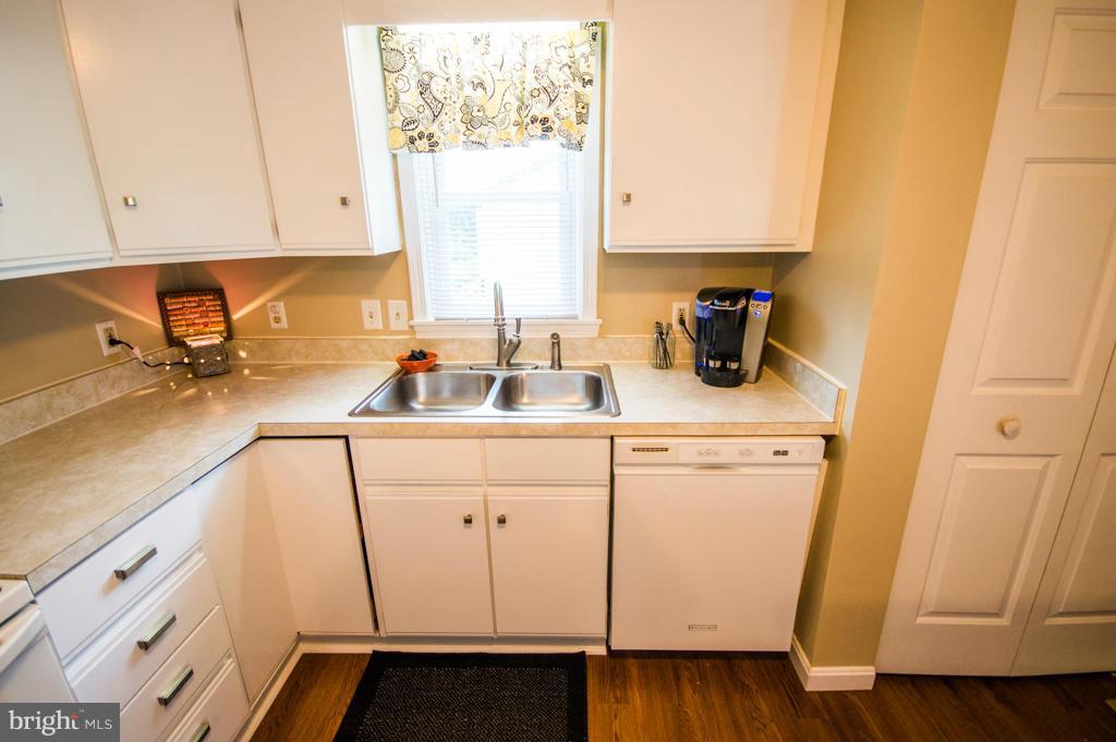 HENSEL STONE WOODS - Residential