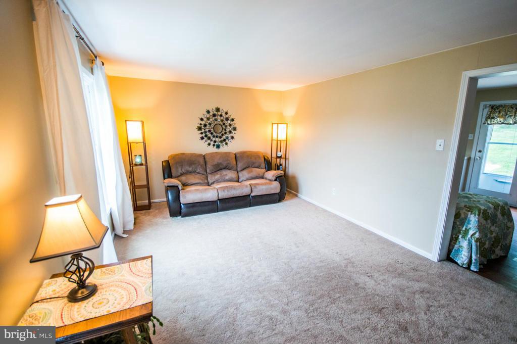 HENSEL STONE WOODS - Residential