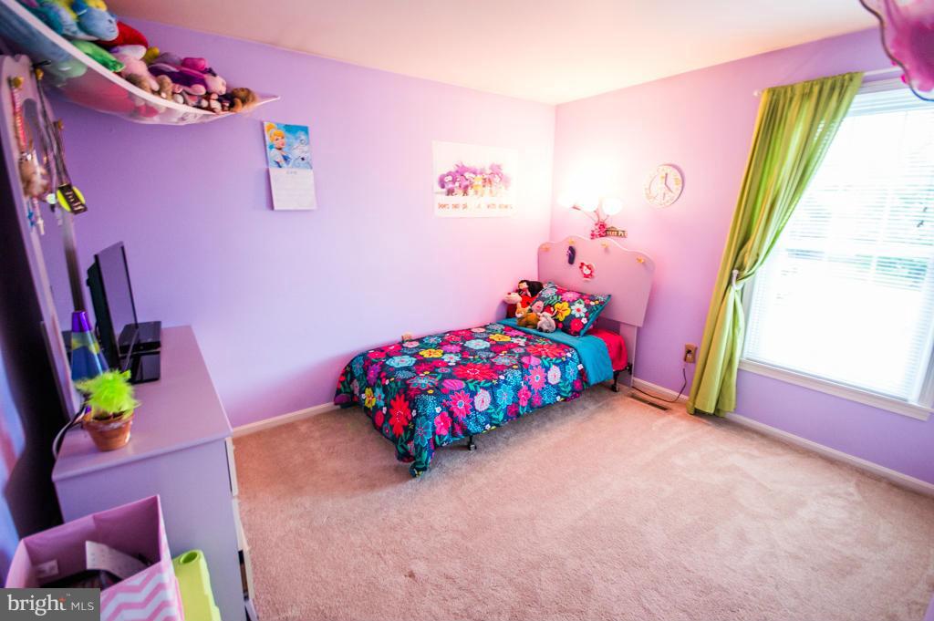 HENSEL STONE WOODS - Residential