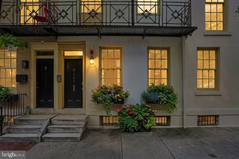 Condo For Sale - 344 S 15th Street #1<br/> PHILADELPHIA, PA 19102