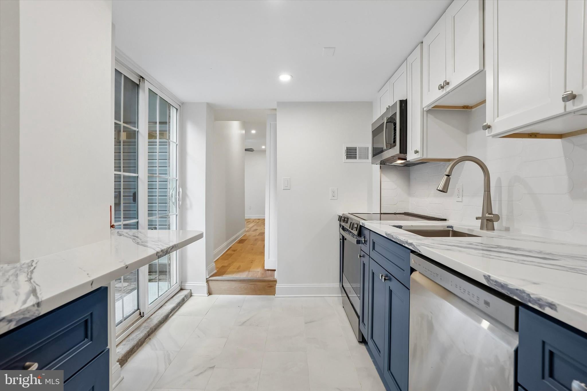 344 S 15TH STREET 1