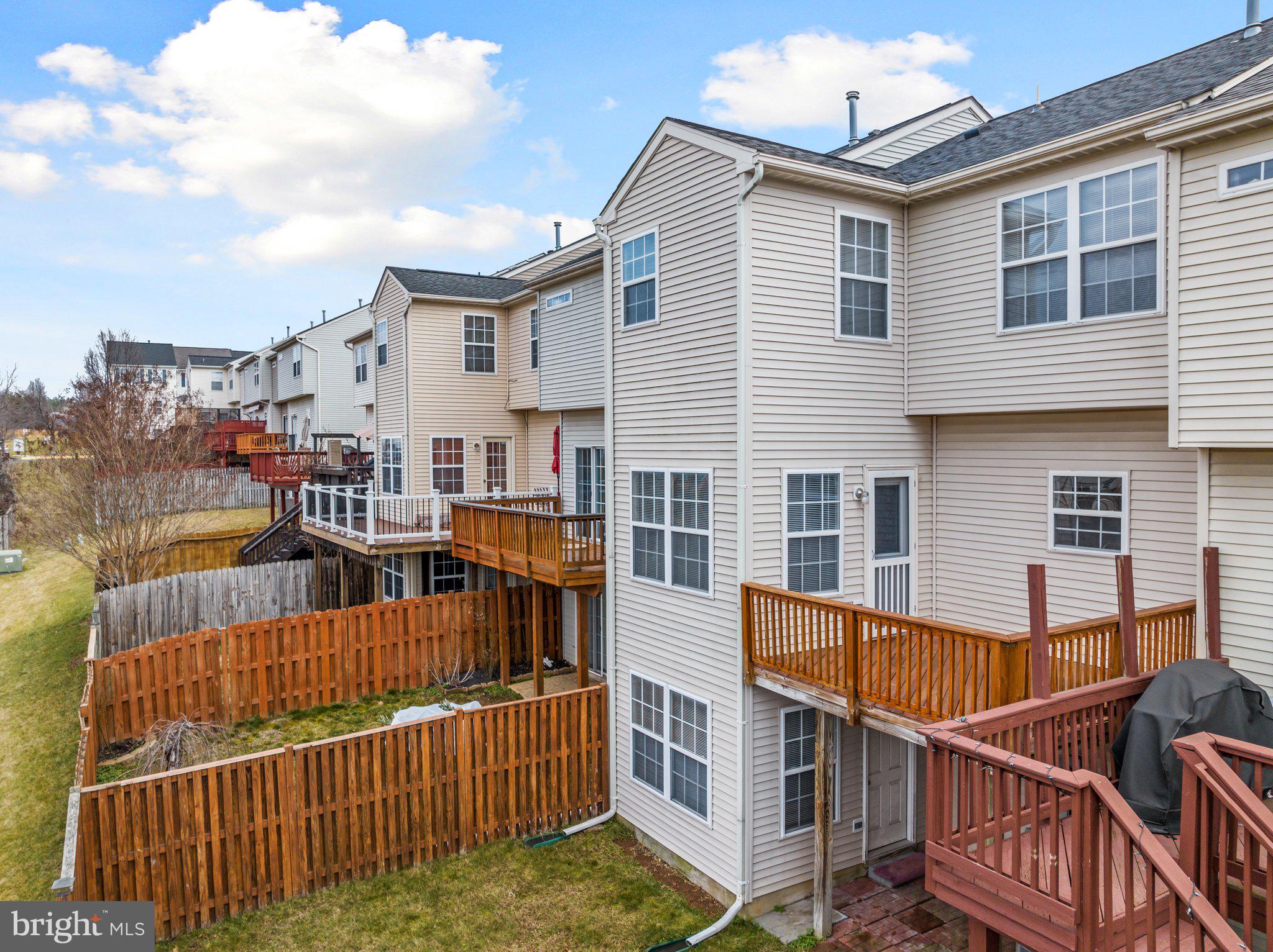 SYCAMORE HILL - Residential