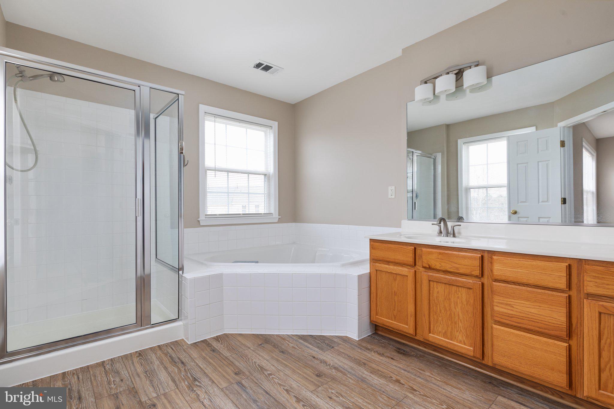 SYCAMORE HILL - Residential