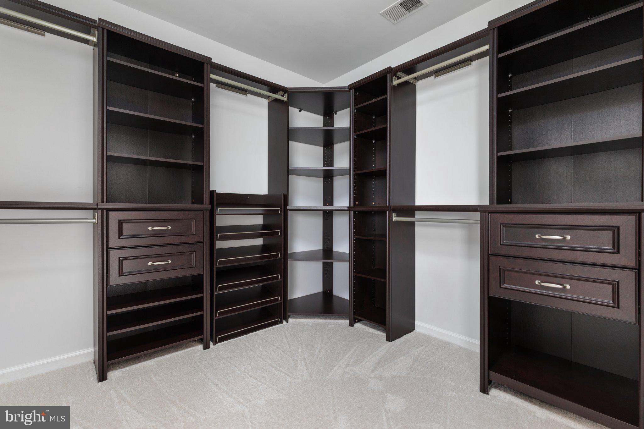 SYCAMORE HILL - Residential