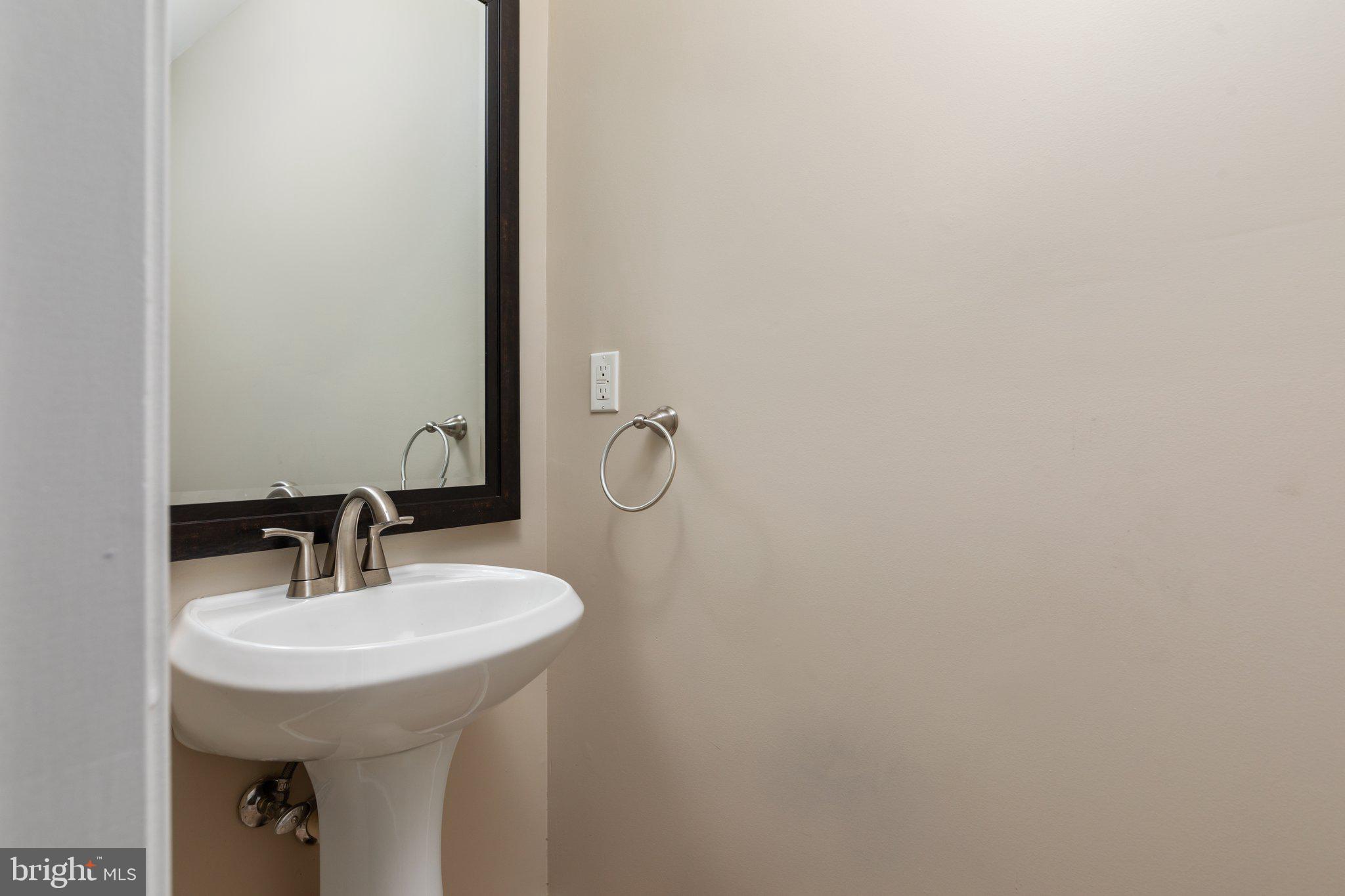 SYCAMORE HILL - Residential