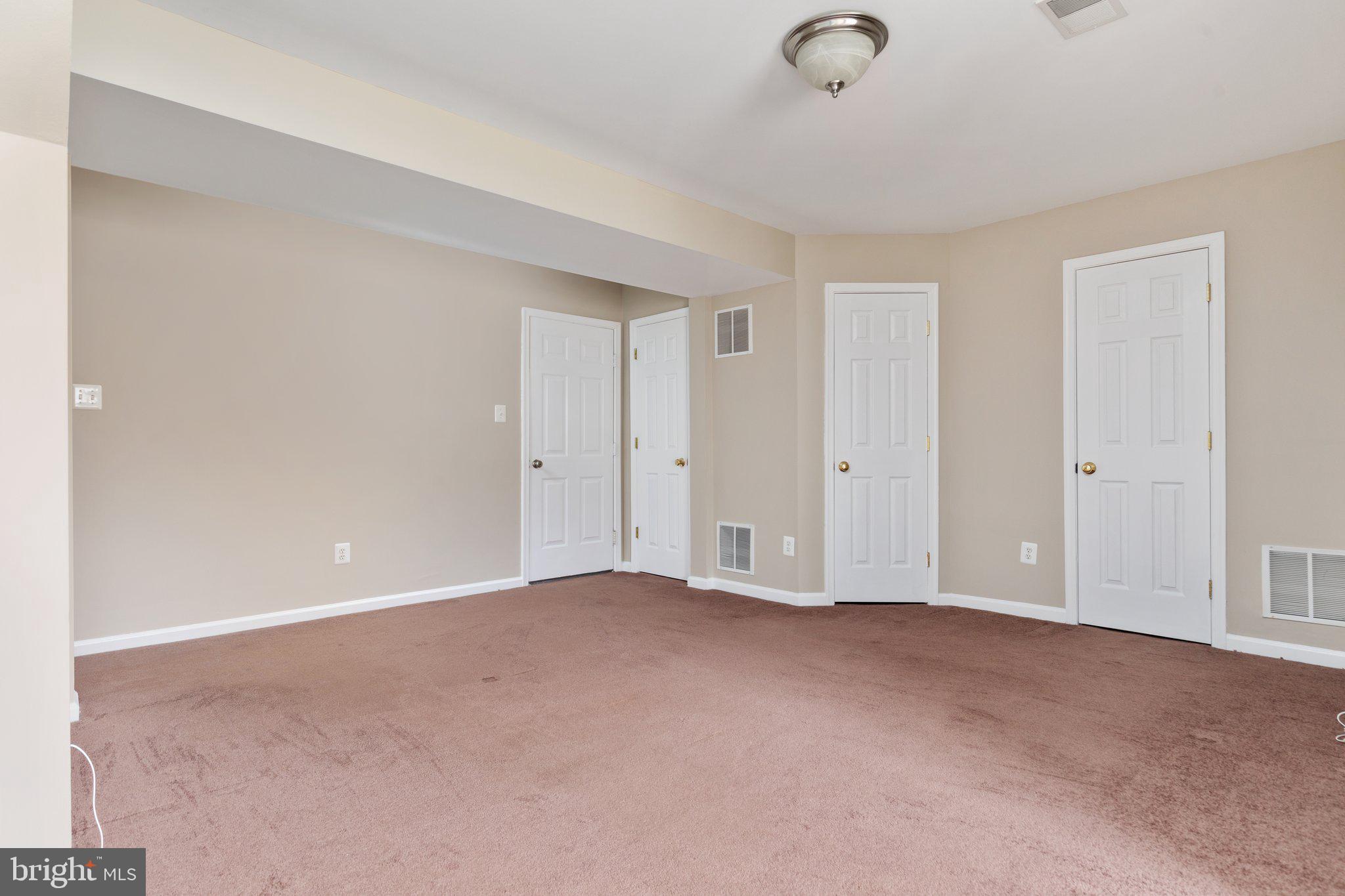 SYCAMORE HILL - Residential