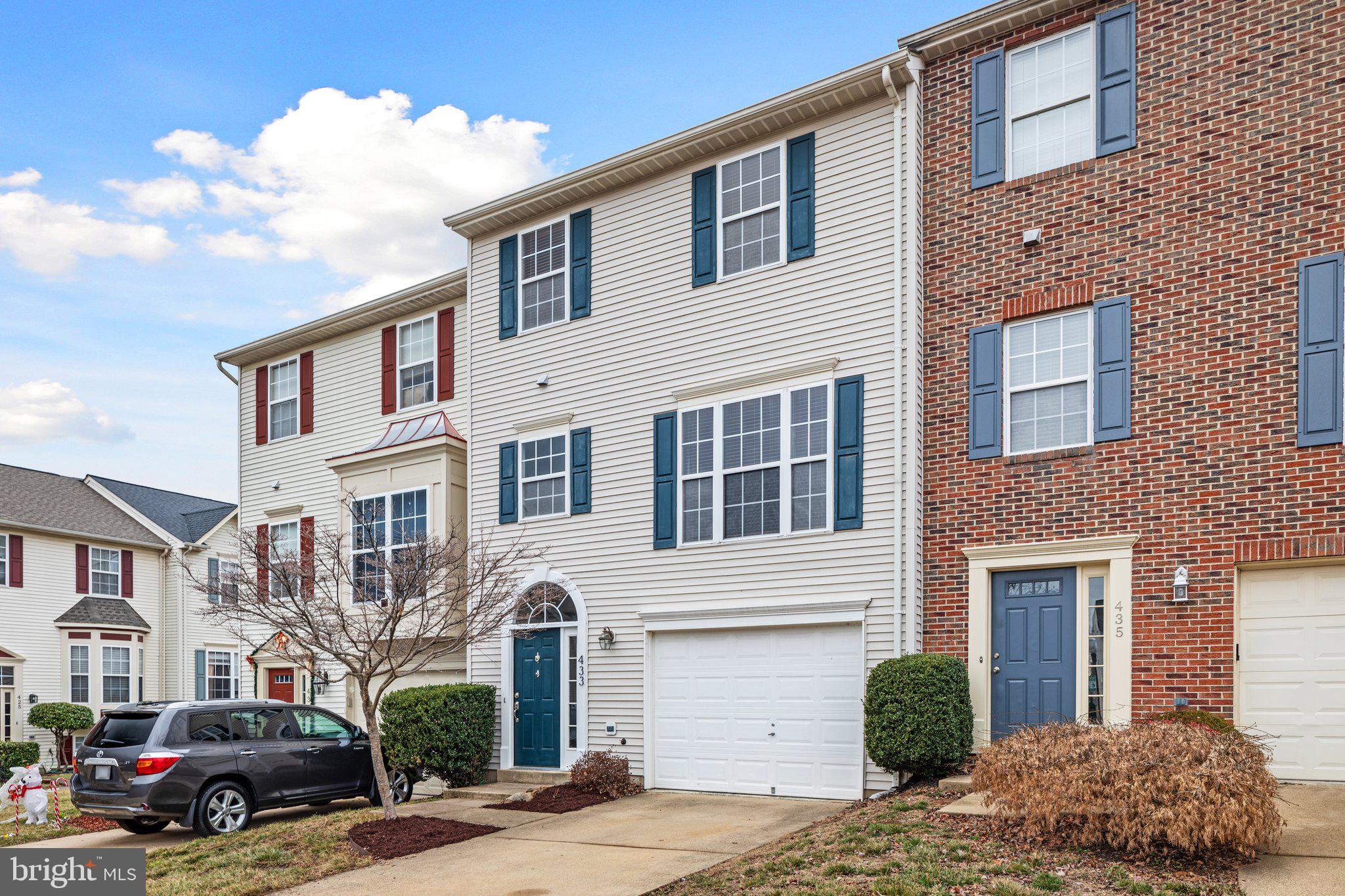 SYCAMORE HILL - Residential