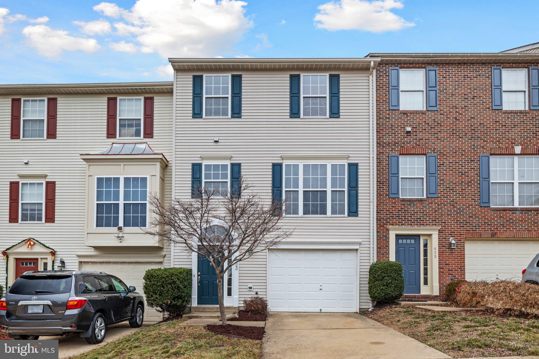 SYCAMORE HILL - Residential