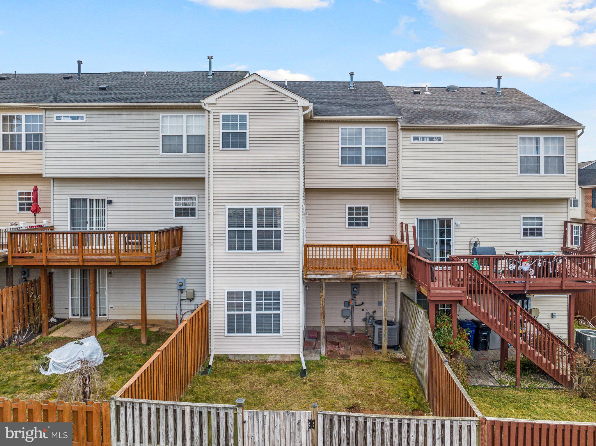 SYCAMORE HILL - Residential