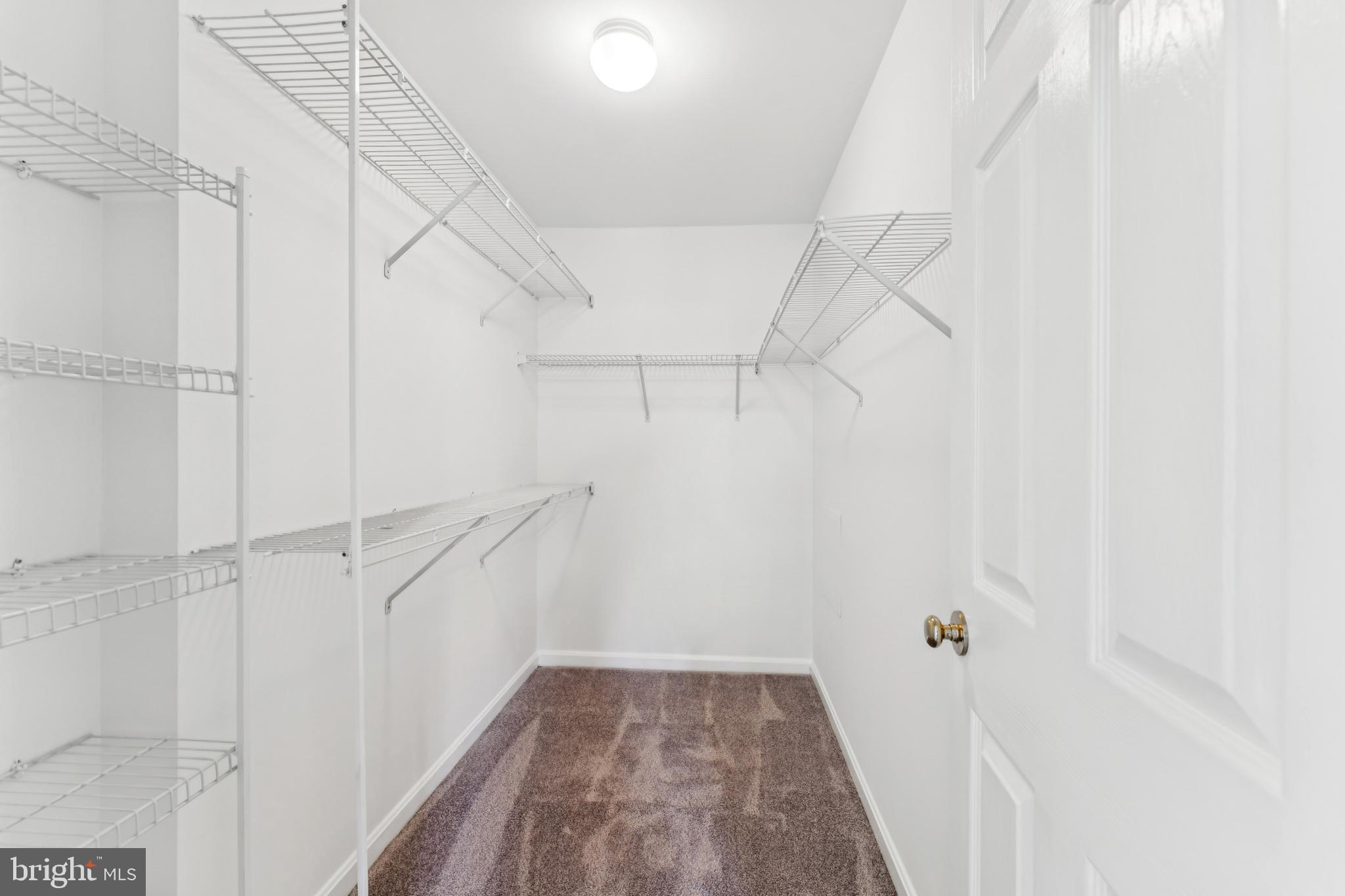 RIVERSTONE - Residential Lease