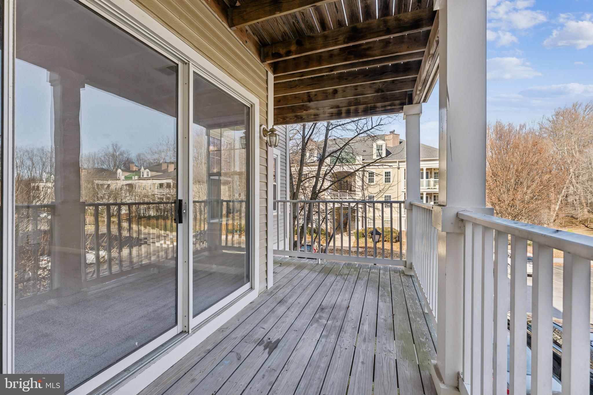 RIVERSTONE - Residential Lease