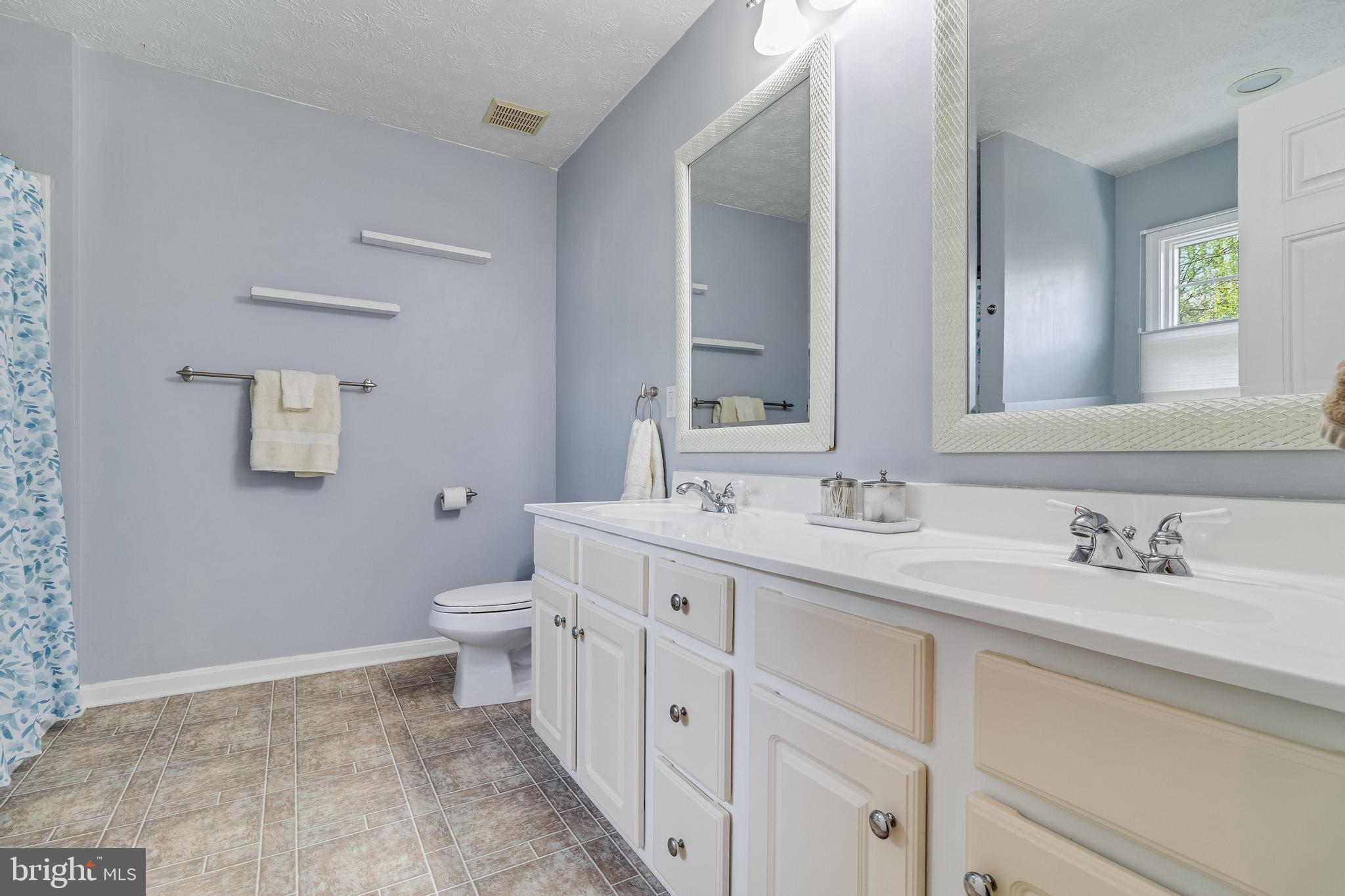 SYCAMORE HOLLOW OF WLDWD - Residential