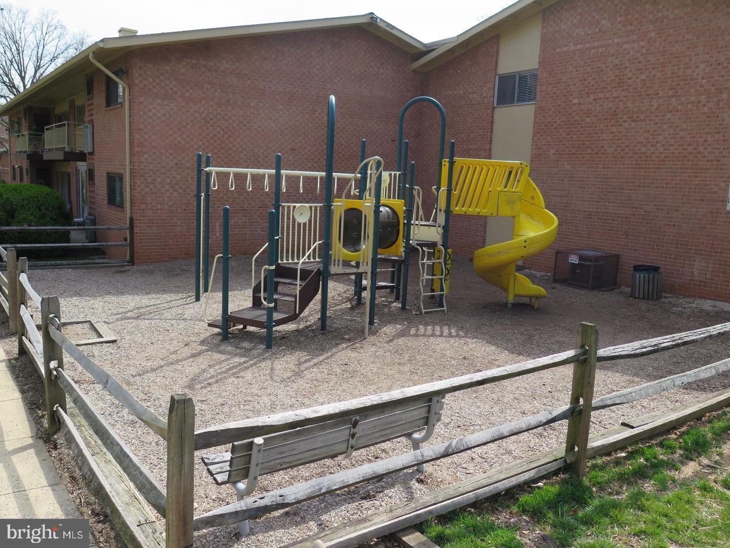 TIMBERLANE VILLAGE GARDEN CONDOMINIUMS - Residential