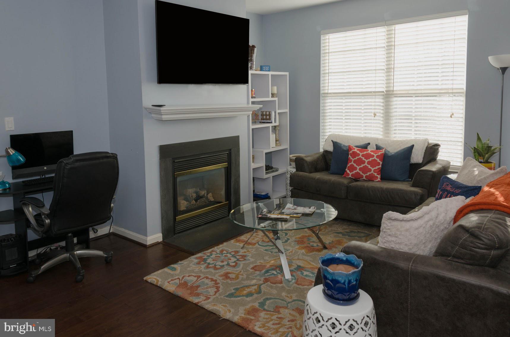 HAMPSHIRE HALL CONDO - Residential