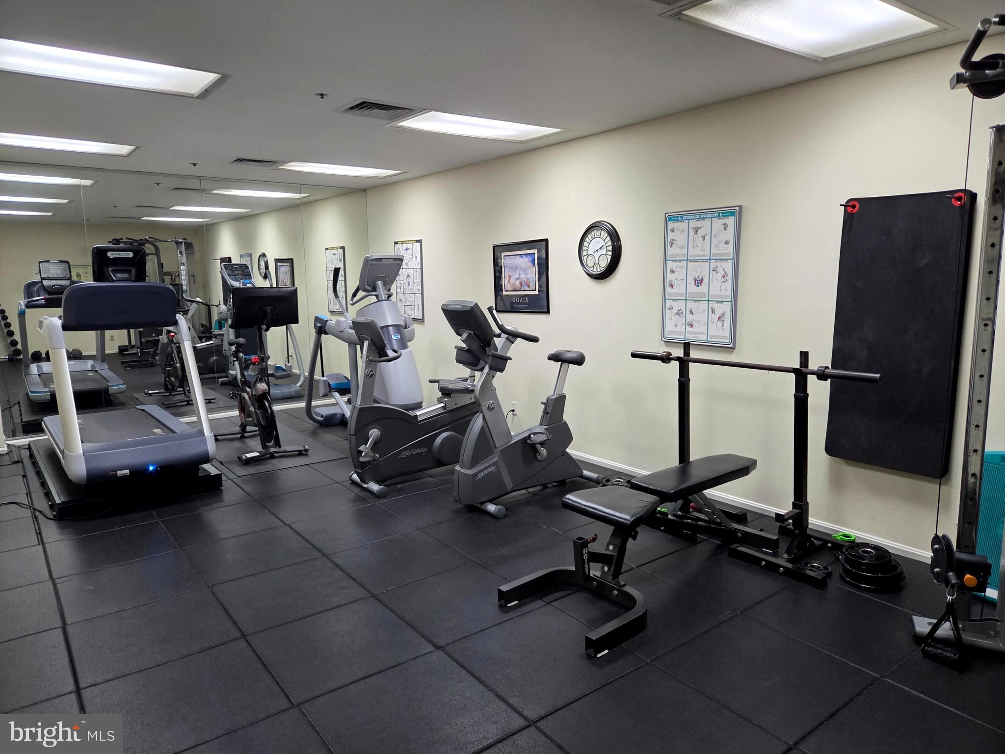 BRADDOCK PLACE - Residential Lease