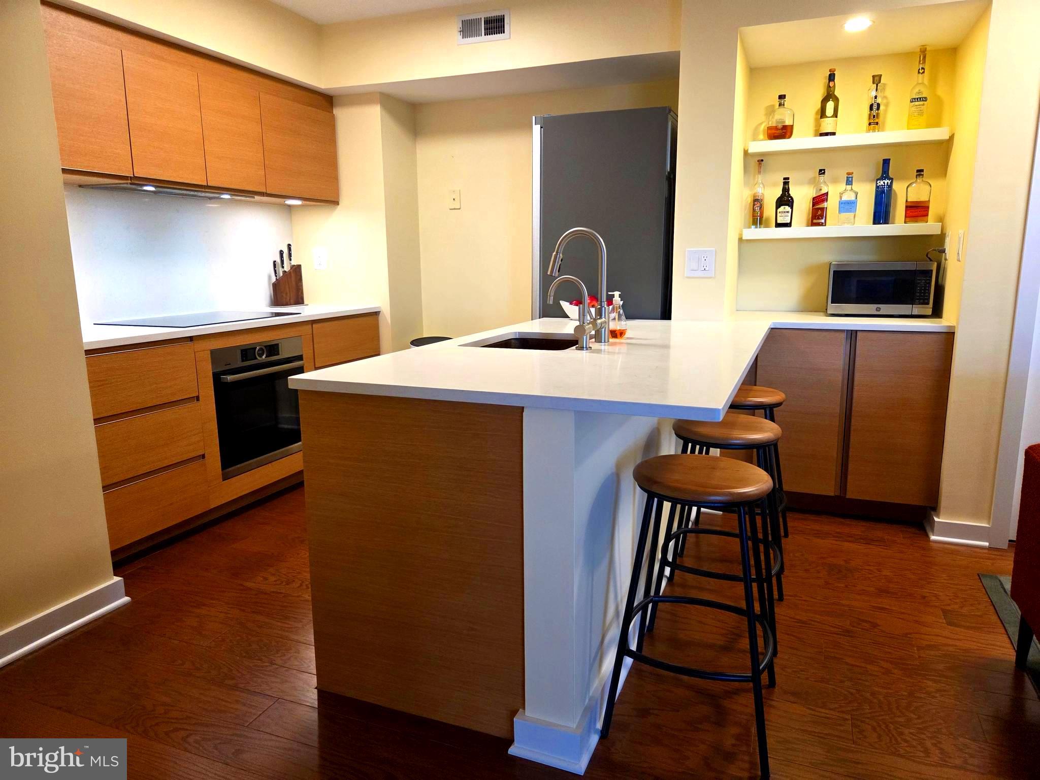 BRADDOCK PLACE - Residential Lease