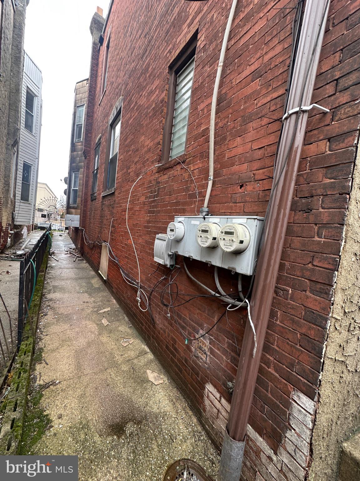 WEST PHILADELPHIA - Residential