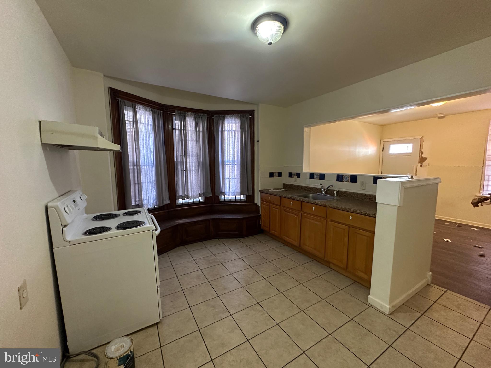 WEST PHILADELPHIA - Residential