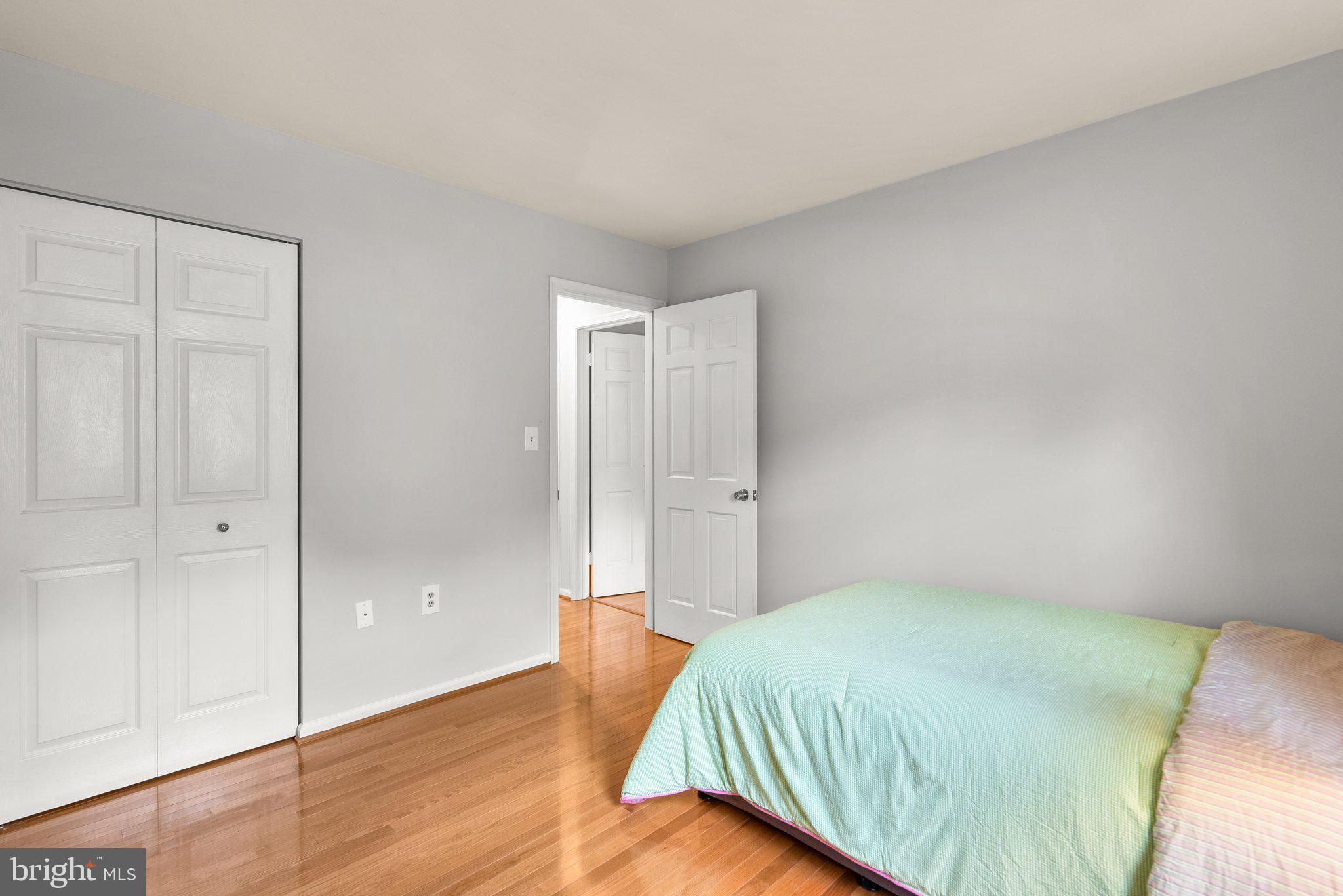 NORBECK ESTATES - Residential