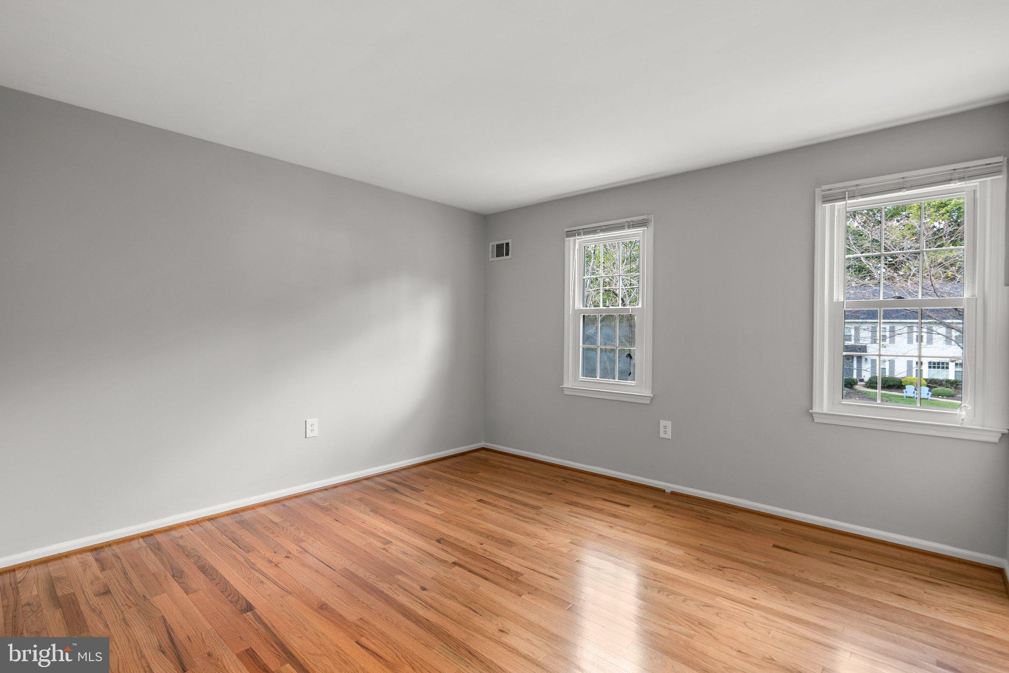 NORBECK ESTATES - Residential