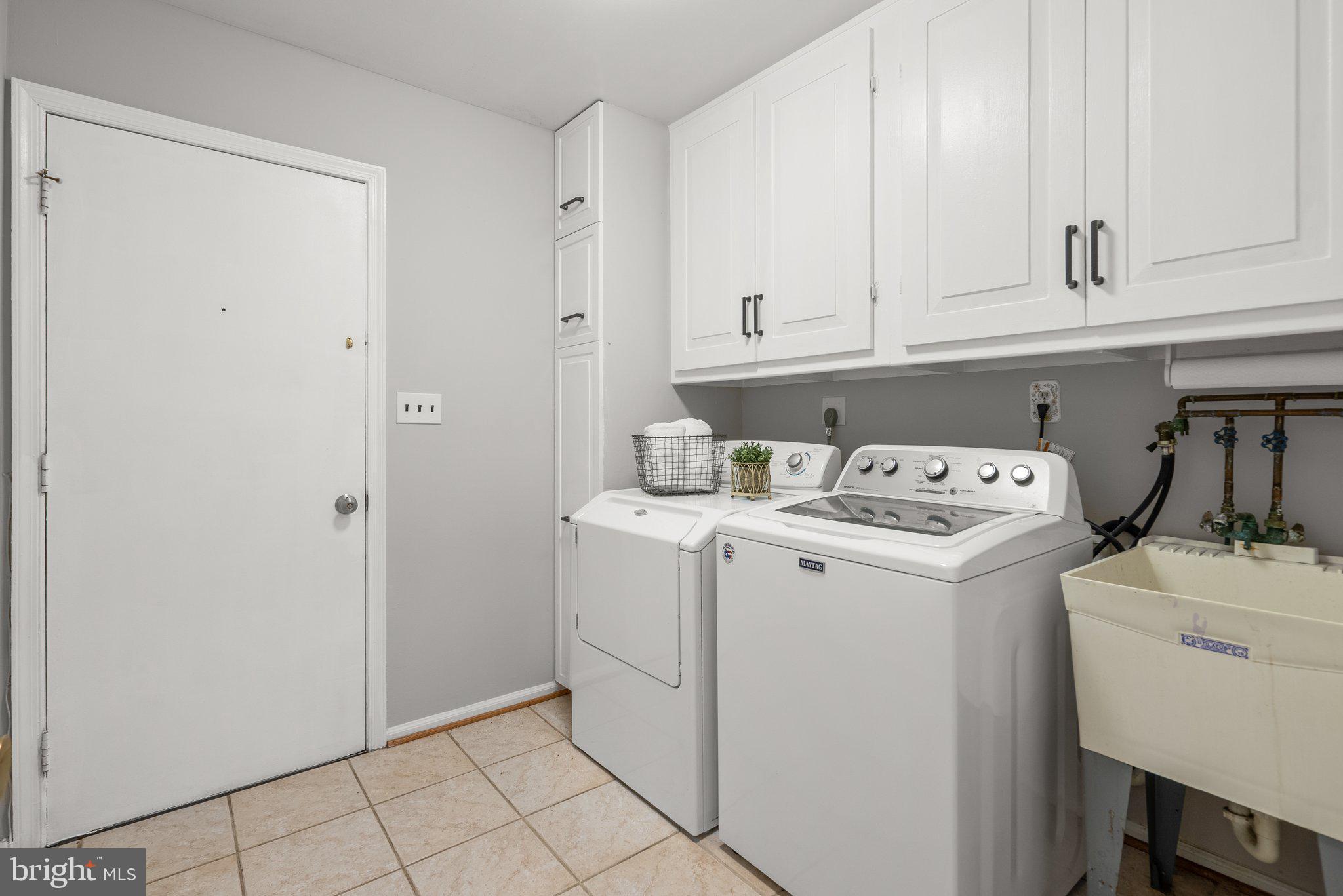 NORBECK ESTATES - Residential