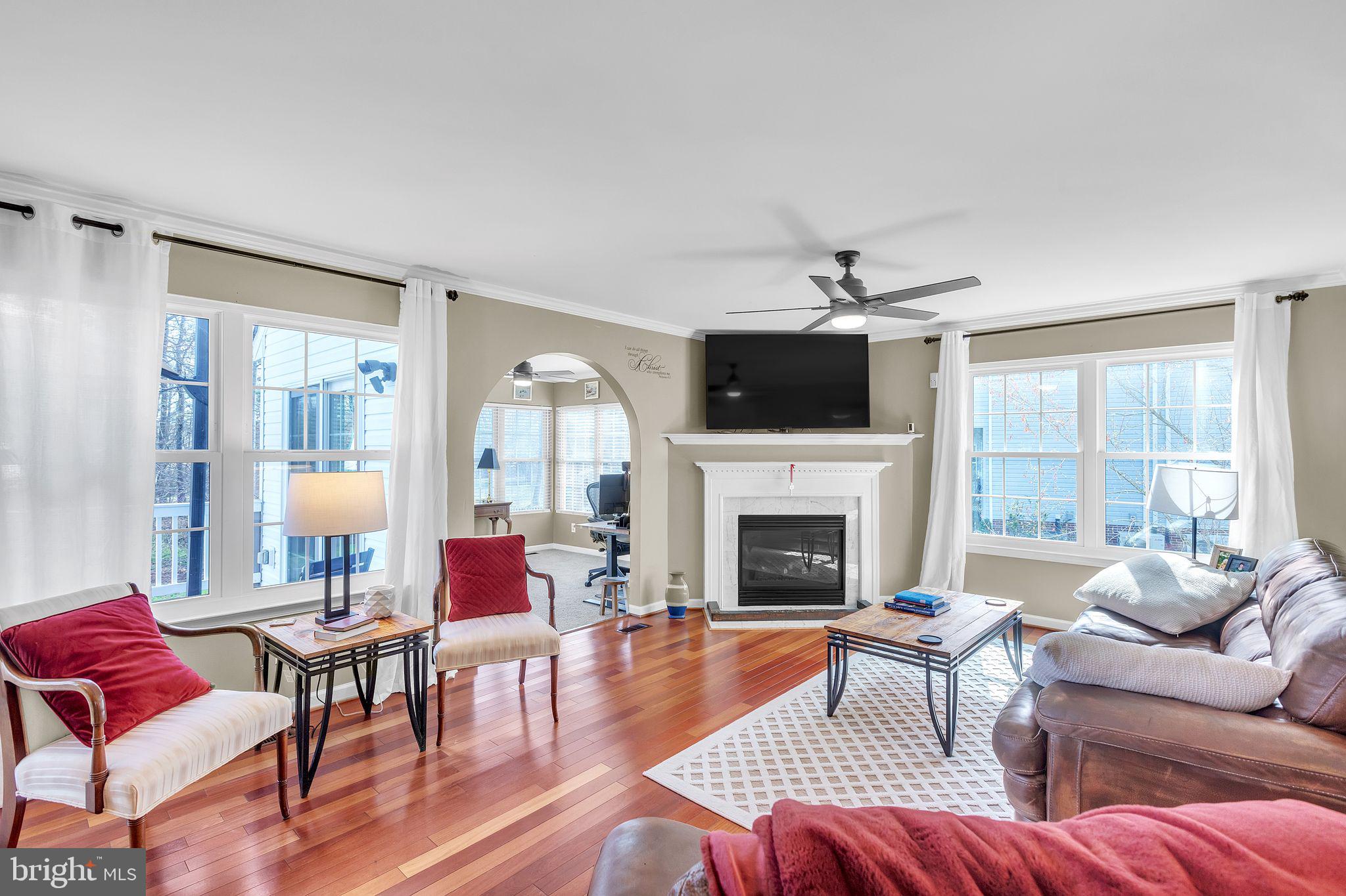 LEE'S HILL - Residential