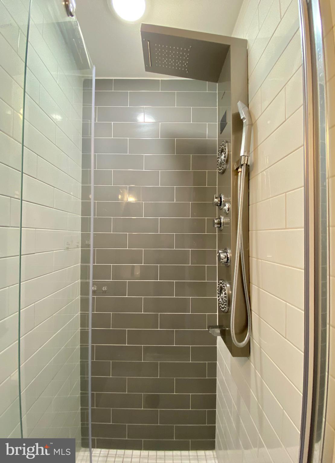 TEMPLE UNIVERSITY - Residential Lease