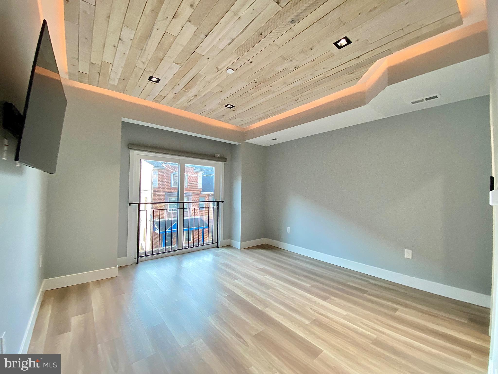 TEMPLE UNIVERSITY - Residential Lease