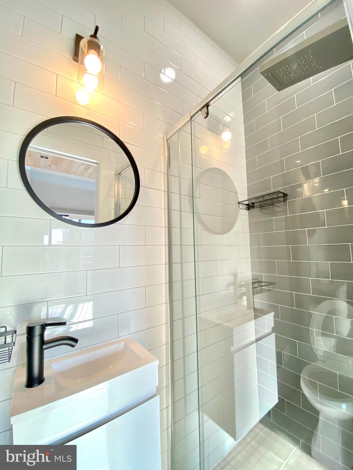 TEMPLE UNIVERSITY - Residential Lease