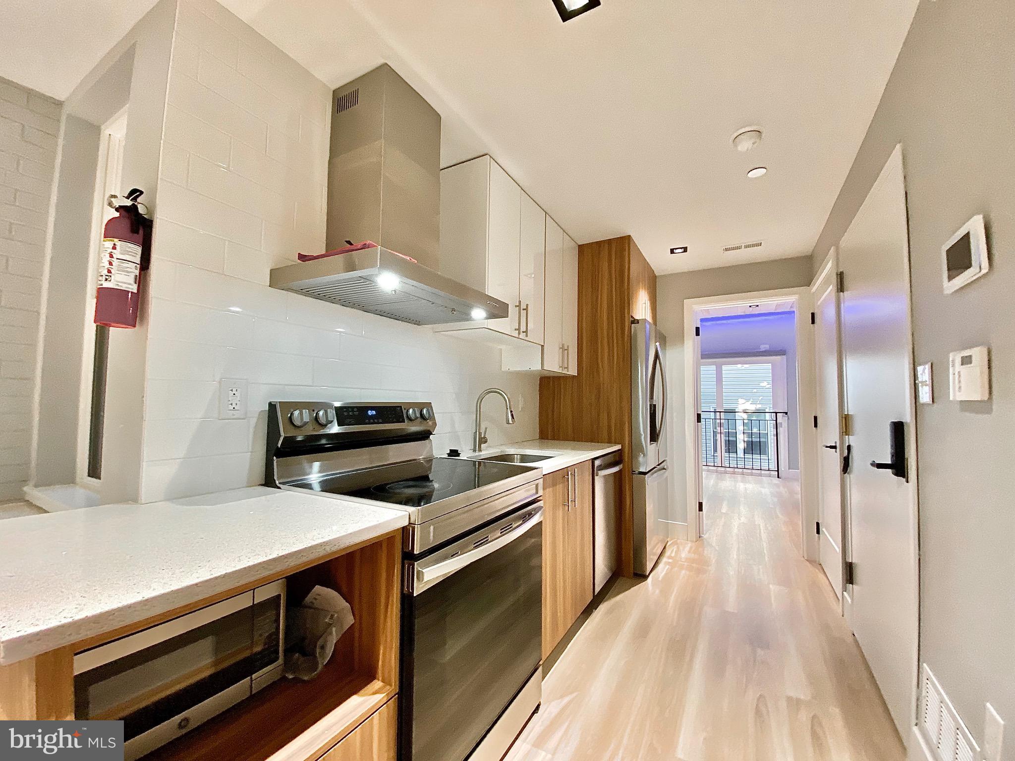 TEMPLE UNIVERSITY - Residential Lease