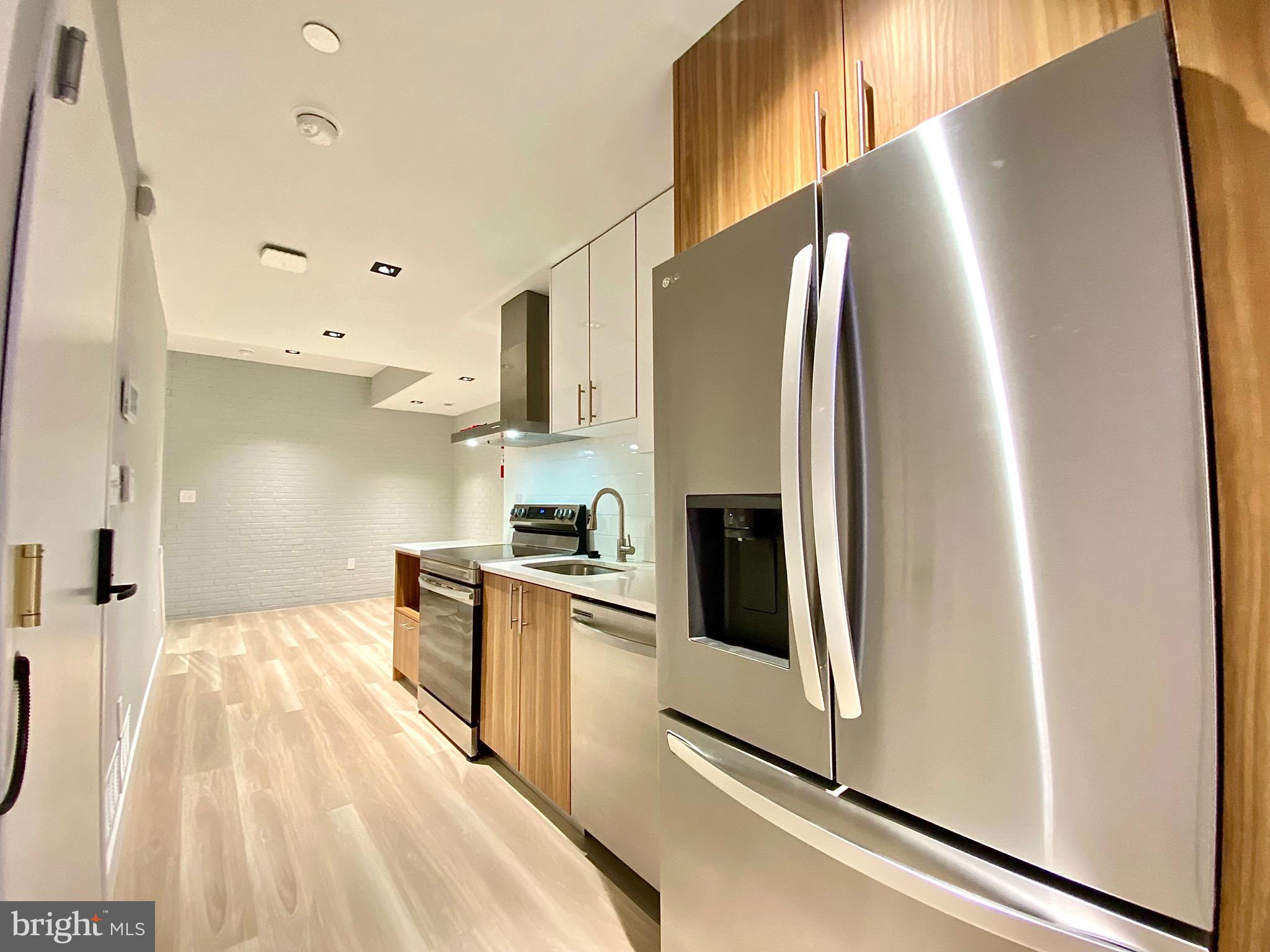 TEMPLE UNIVERSITY - Residential Lease