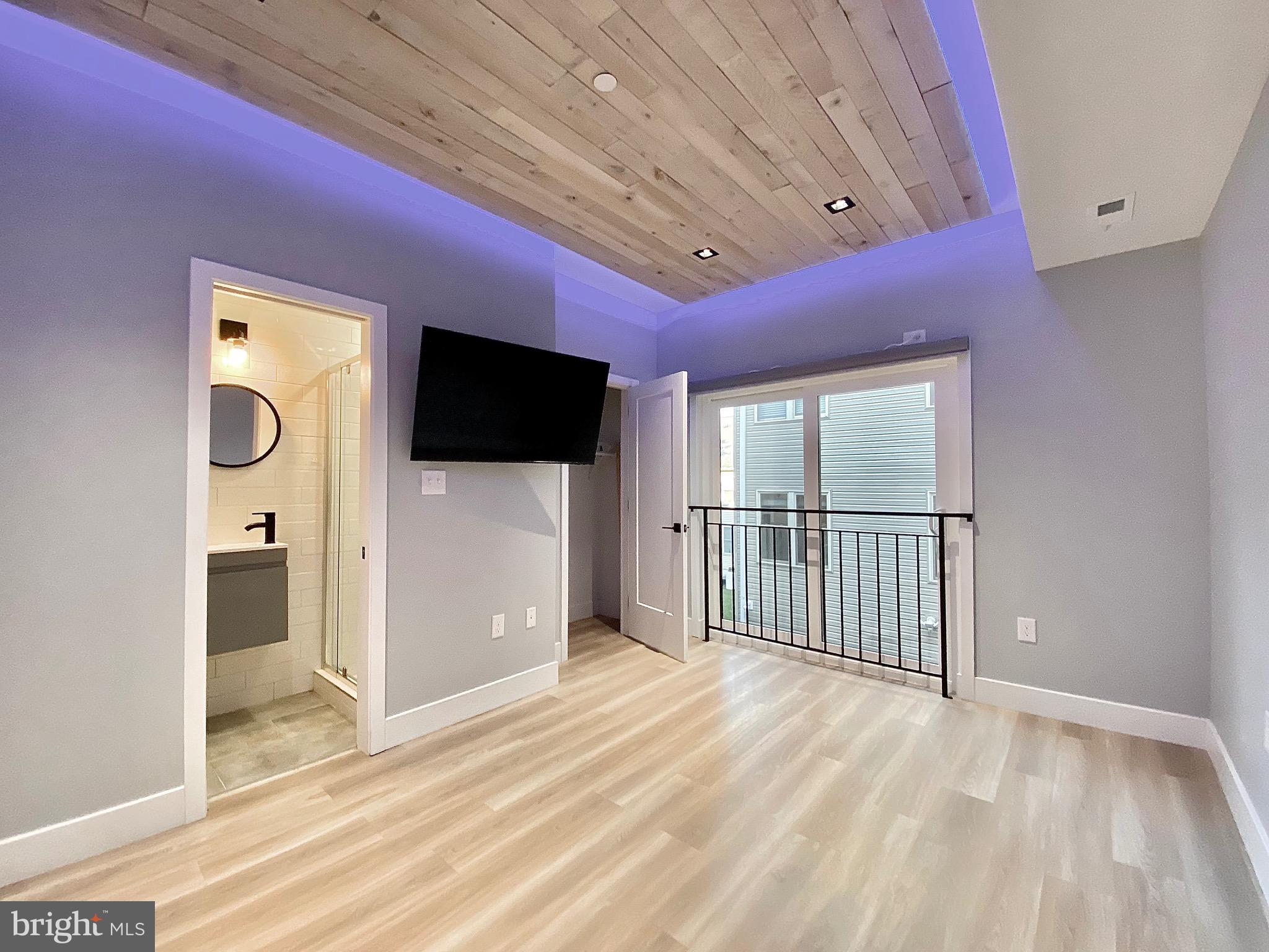 TEMPLE UNIVERSITY - Residential Lease